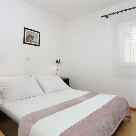 Apartments By The Sea Rastici, Ciovo - 11723