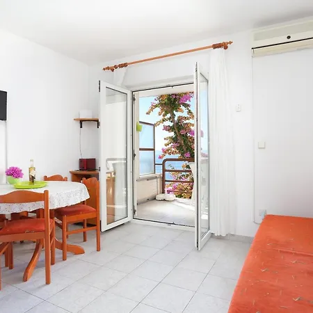 Apartment Apartments By The Sea Rastici, Ciovo - 11723